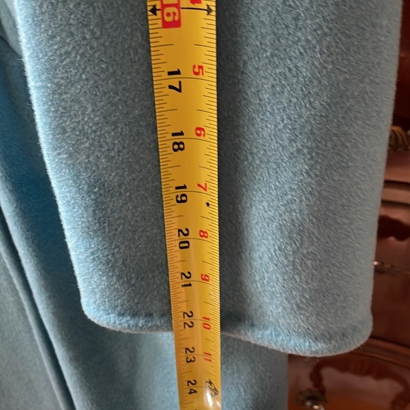 SPORTMAX turquoise blue wool coat. Made in Italy. Size US 4. Very good condition - Picture 10 of 10